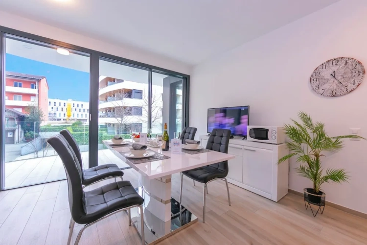 1 Bedroom Family Apartment