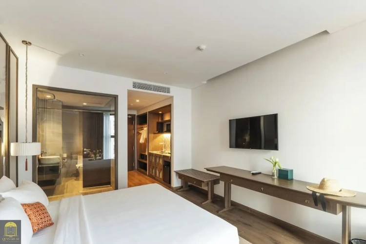 Deluxe Studio with pool view