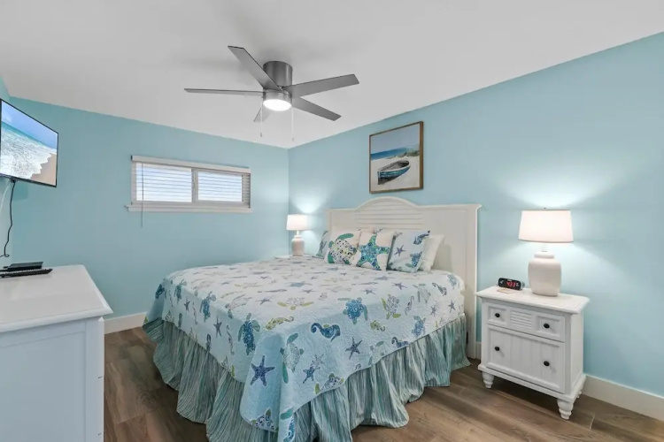 Coronado Arms Condominiums B-18