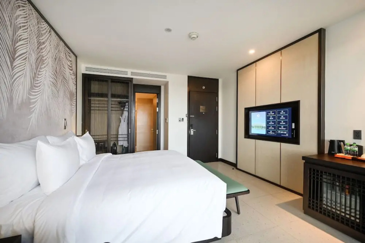 Emerald Ho Tram Resort