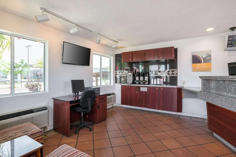 Econo Lodge Ft. Bliss