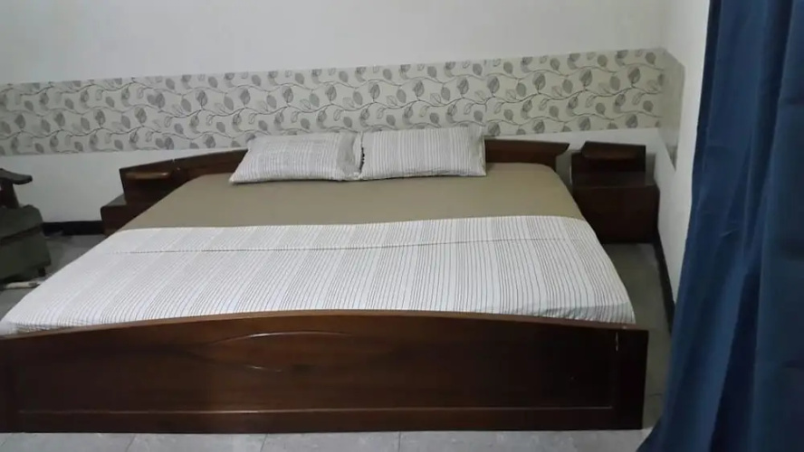 Inn-Syde Guest House