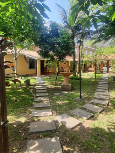 Suítes - Quintal de Lázaro