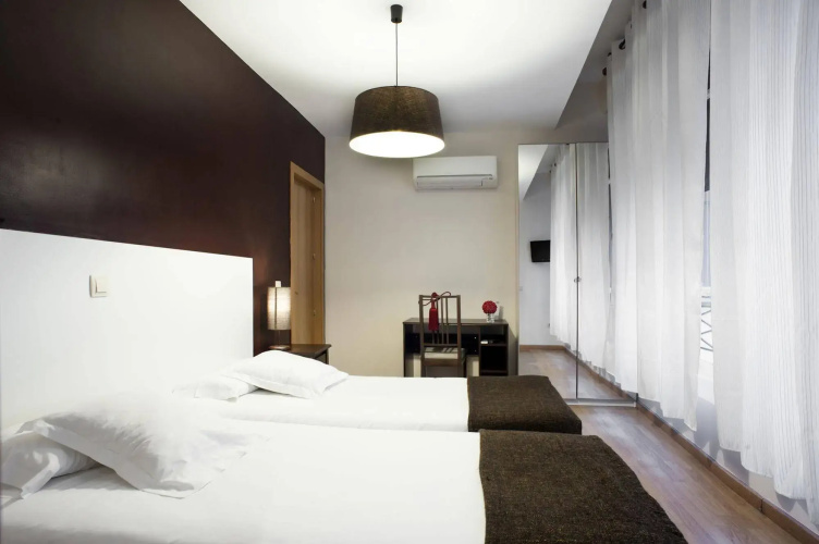 THC Gran Via Hostel