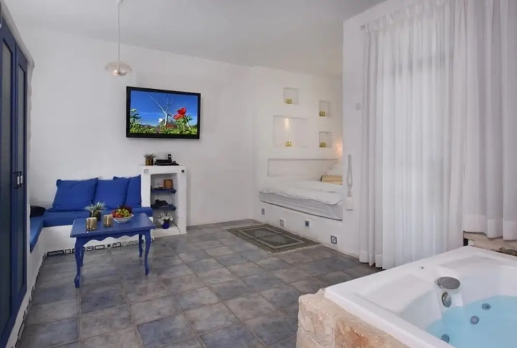 Kami Suites Hotel