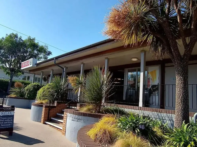 Sleeps 6, Pets Allowed & Free Parking