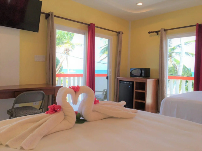 La Isla Resort