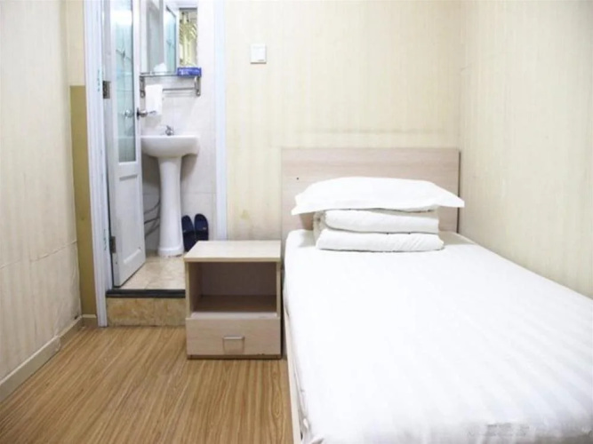Guorui Baijie Hotel