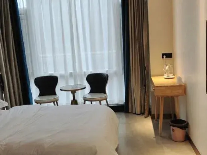 Jishouxizhou Hotel