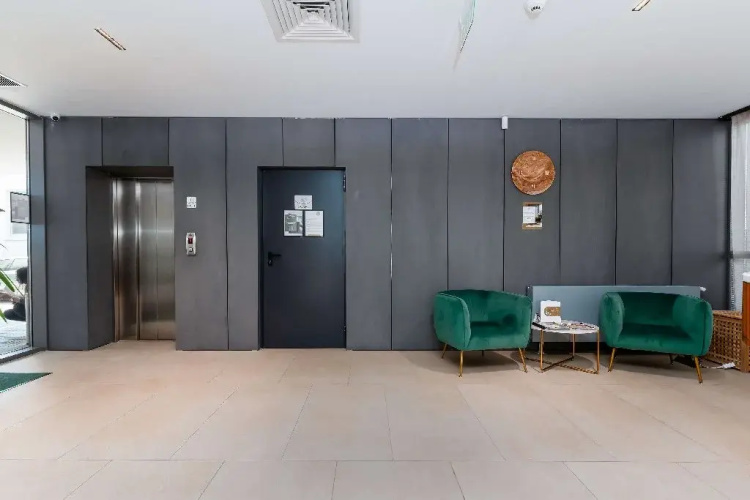 AMARIS Apartamente cm