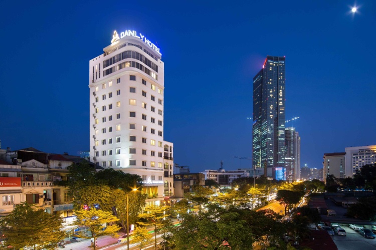 Executive Twin room with view