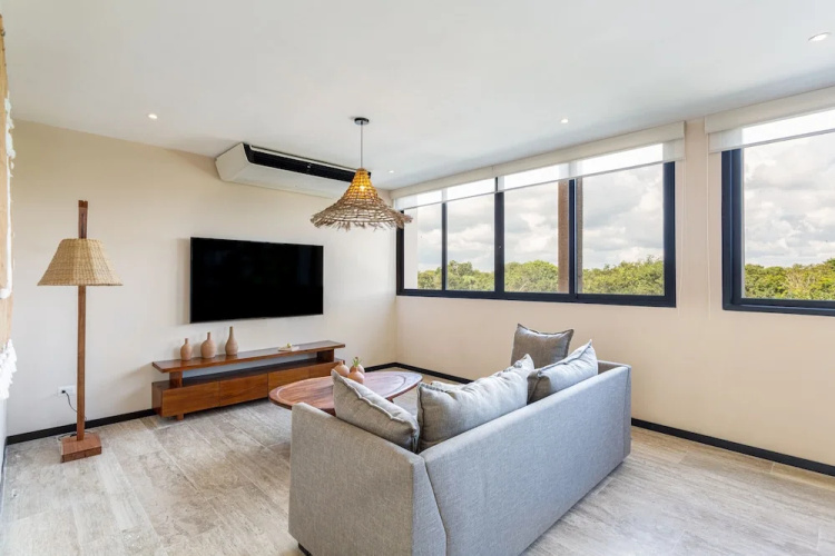 Extraordinary Penthouse, private rooftop and pool, capacity for 9 guests