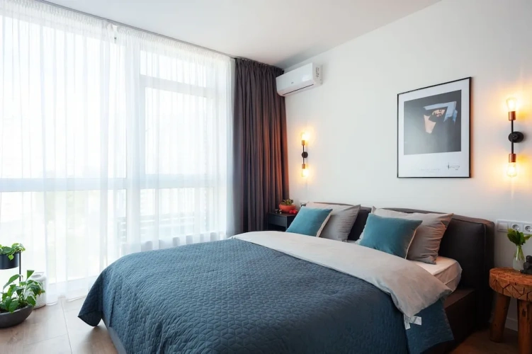 Business Apartment with balcony