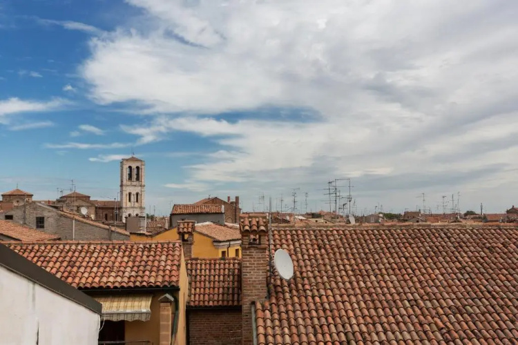 Ferrara Mayr White Apartment