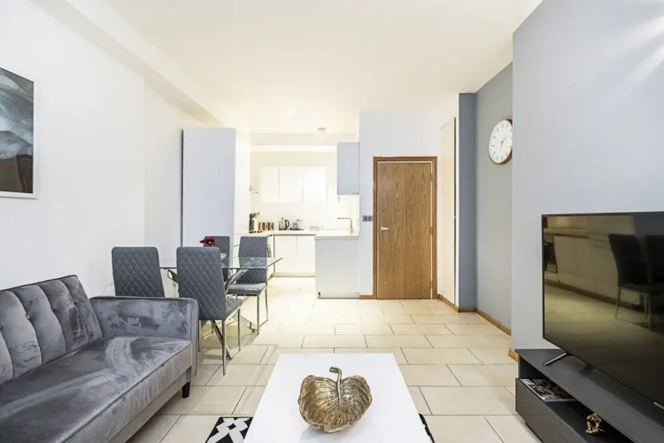 Laystall Apartment