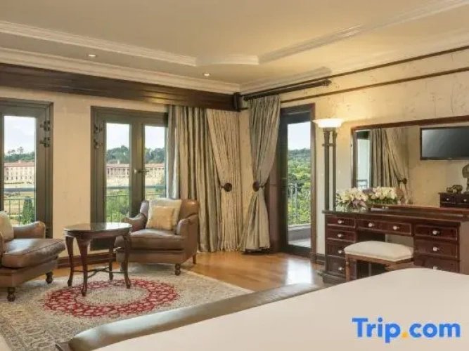 Presidential Suite