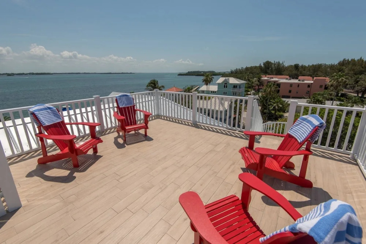 Coastal Horizons Apartment 6