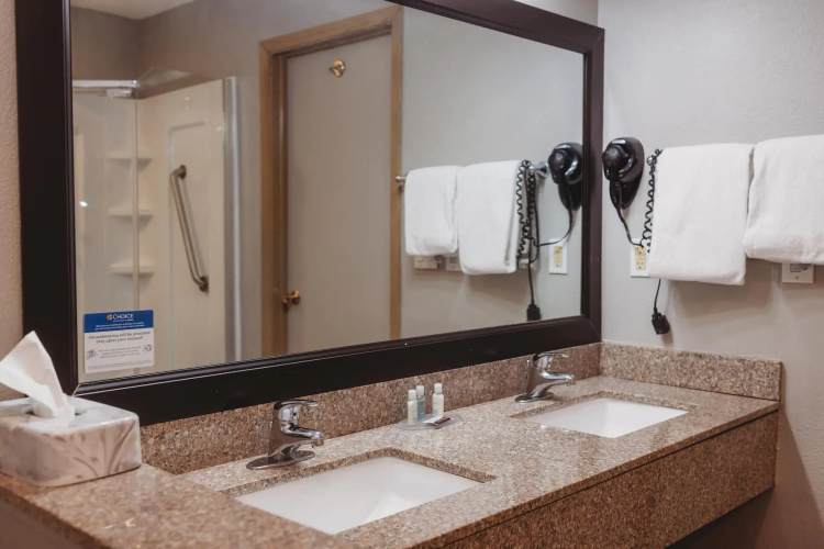 AmericInn by Wyndham Appleton Downtown photo 9