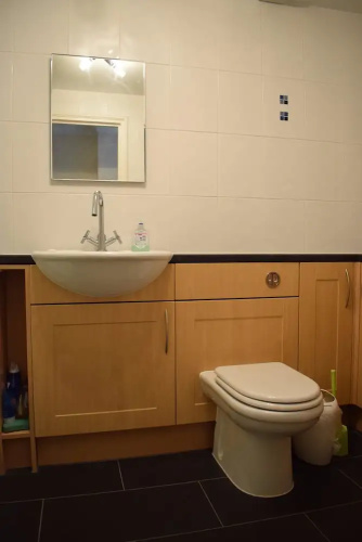 1 Bedroom Flat With River Views