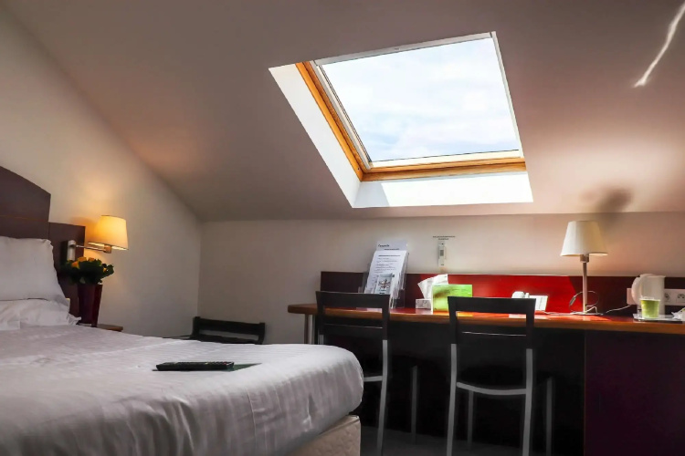 Hotel Kyriad Direct Roanne