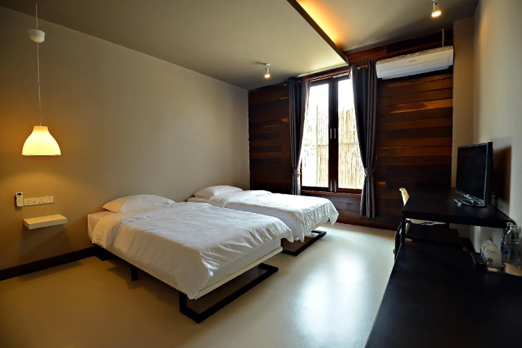 Standard Twin room