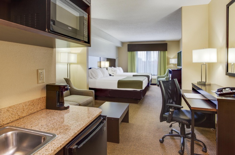 Quadruple Suite