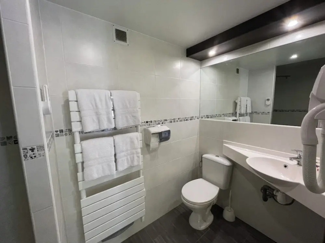 Brit Hotel Saint-Quentin