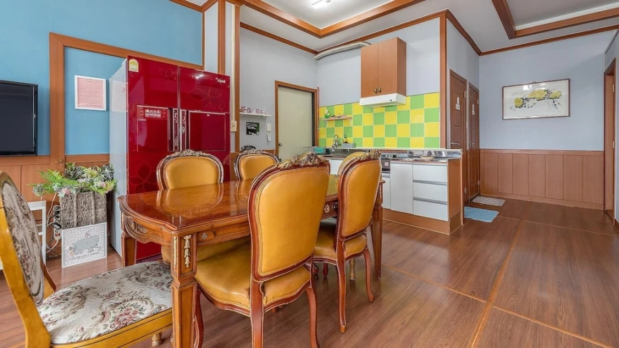 2 Bedrooms Grand room