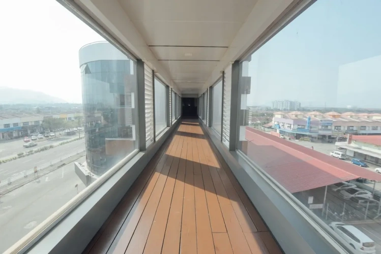 Standard Twin room with balcony