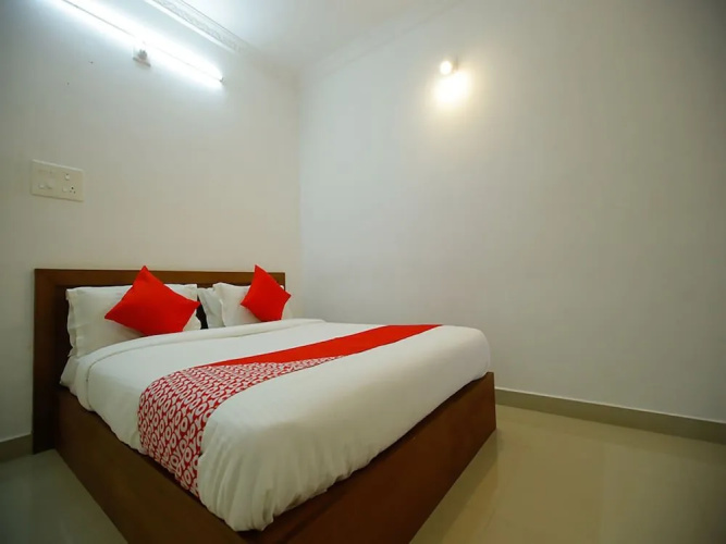 Oyo 26964 Palm View Residency