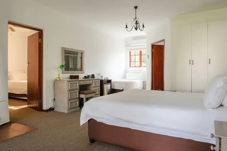 Standard Quintuple room