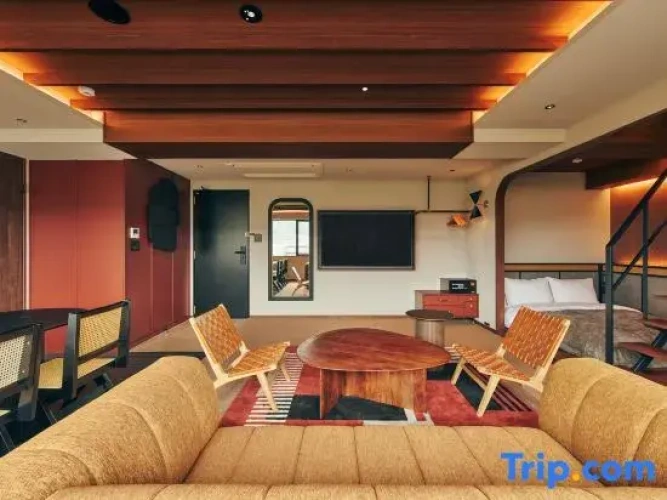 Sextuple Suite