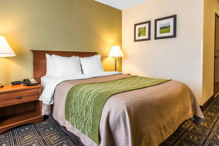 Baymont Inn & Suites Weirton