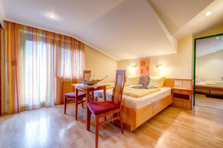 Standard Quadruple room with balcony