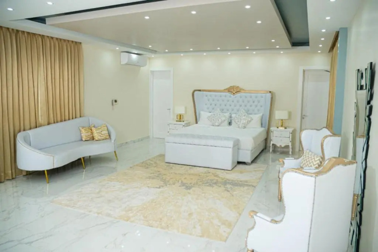 Villa Lara