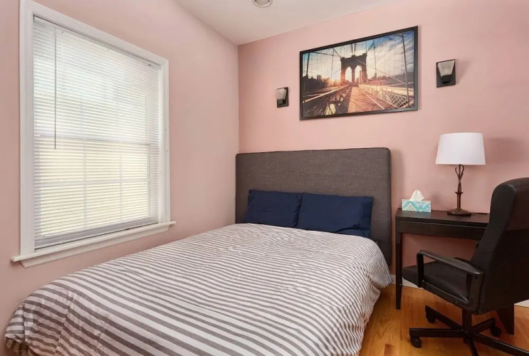 Bright, Spacious House!