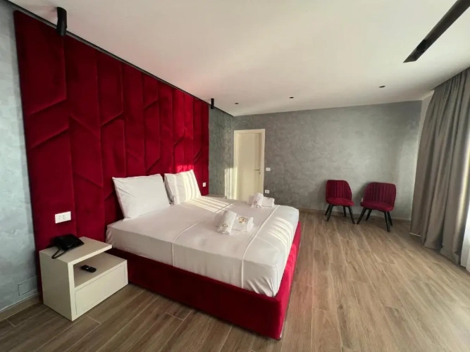 Deluxe Suite