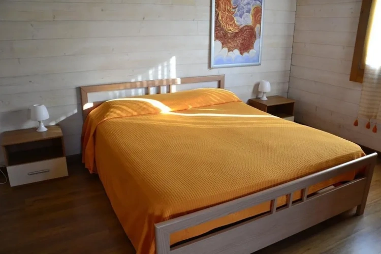 2 Bedrooms Chalet