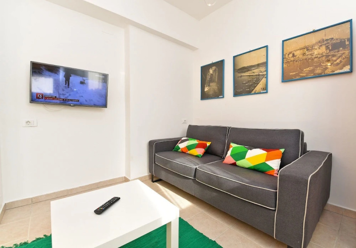 Apartment 1550