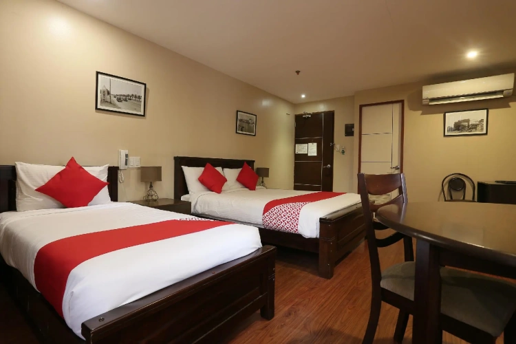 Quadruple Suite