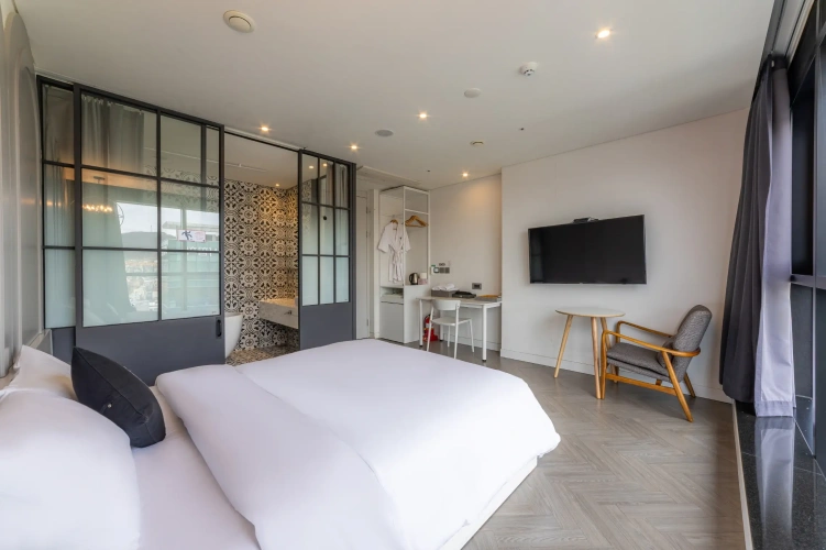 Deluxe Double room