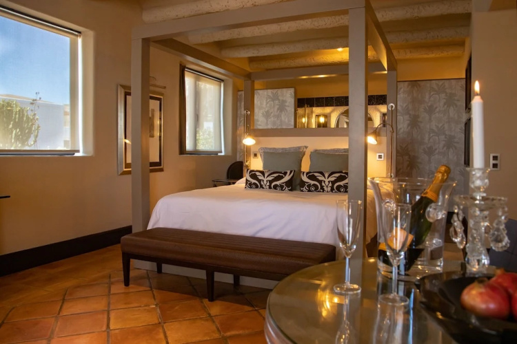 5 Suites