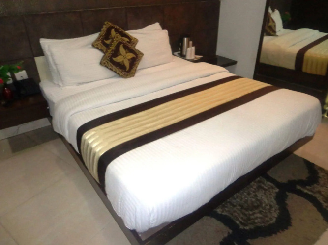 Hotel Millennium 2000 DX