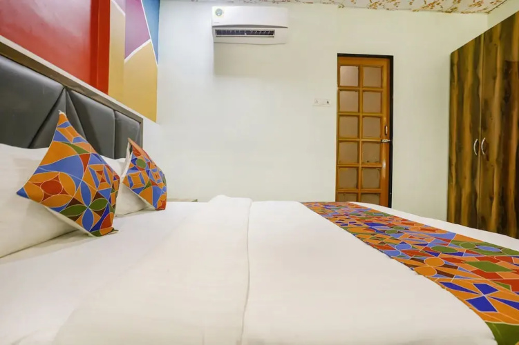 Fabhotel Twigo Inn