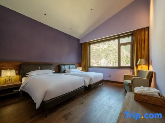 2 Bedrooms Deluxe Family Suite