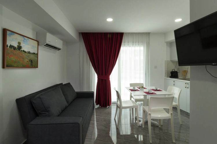 Art & Wine Boutique Hotel