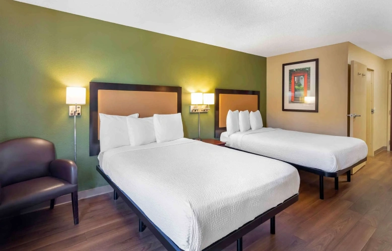 Quadruple Suite
