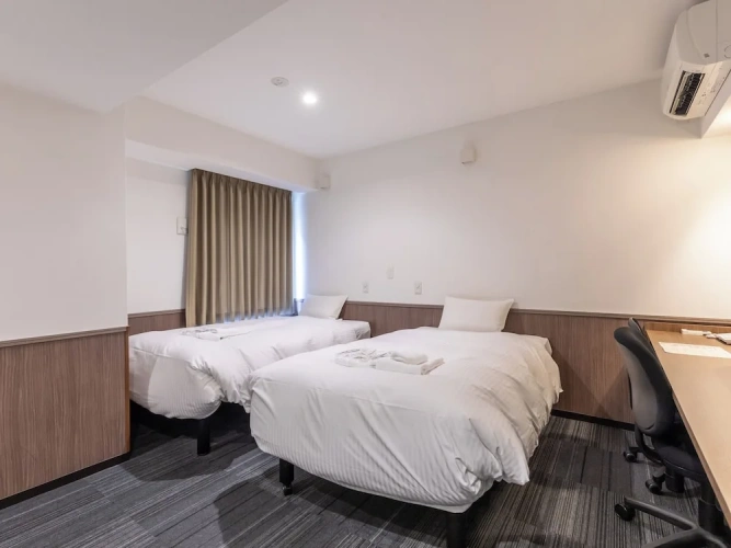 Triple room
