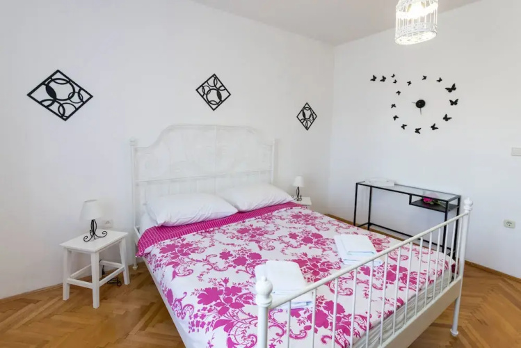 Apartments Zmika