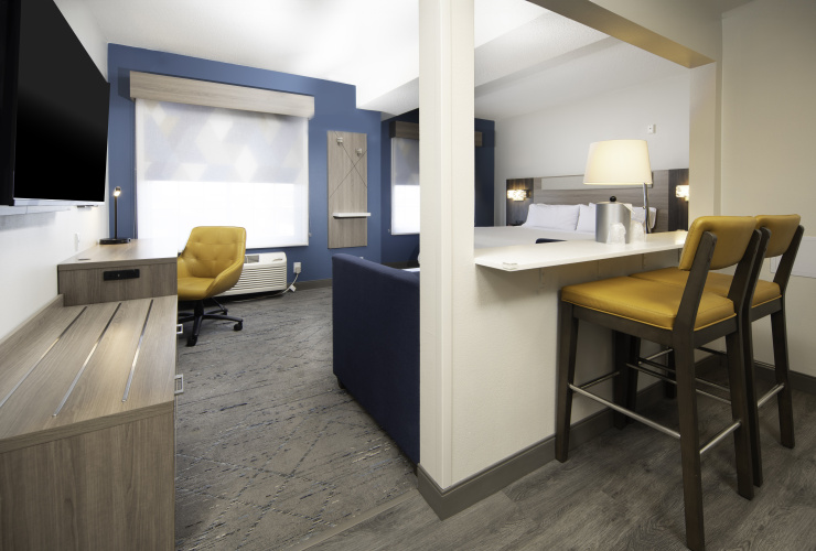HOLIDAY INN EXPRESS & SUITES INDIANAPOLIS - EAST by IHG